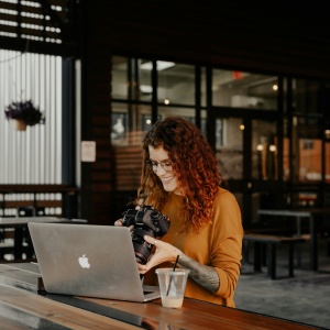 会议微站：小而美的移动会议指南，参会体验大升级！
